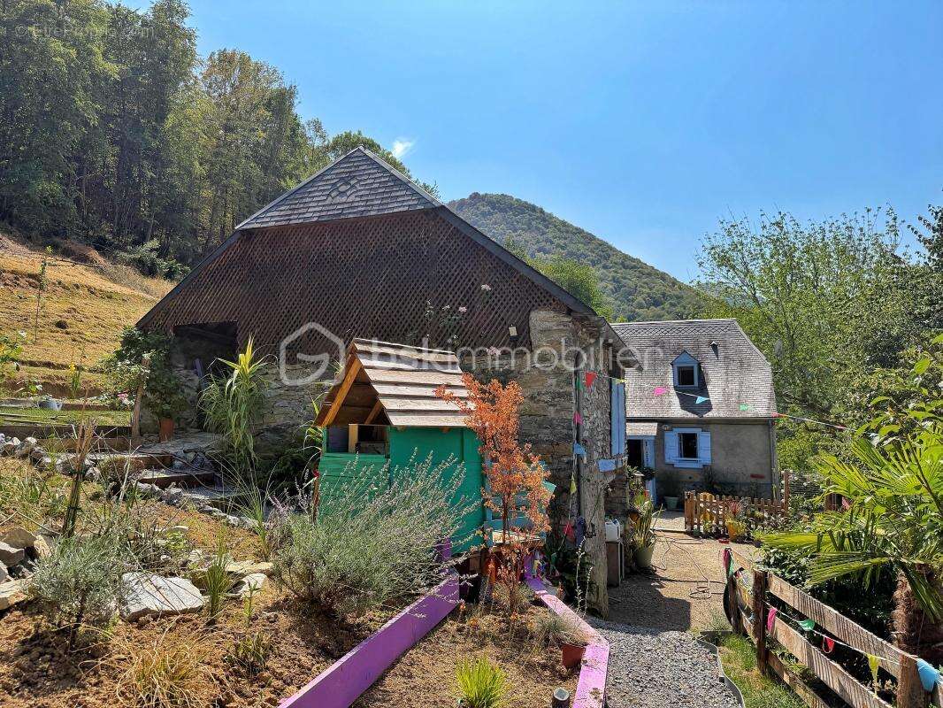 Propriété de charme au cœur des Baronnies, au calme absolu, avec fort potentiel - photo 3