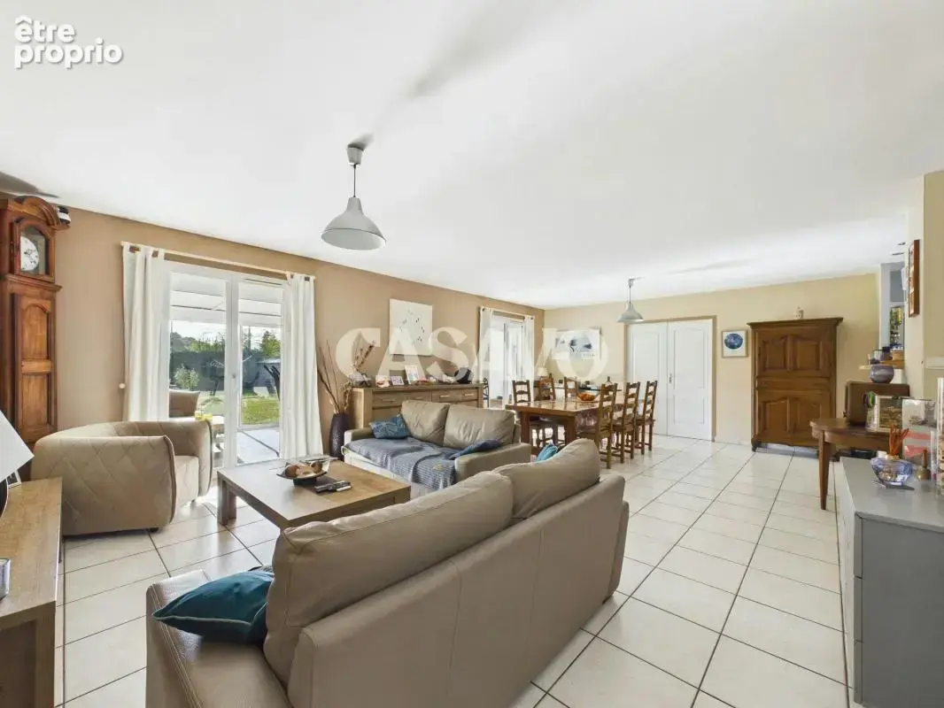 Vente Maison 5 pièces de 130m² - 33160 Saint-Médard-en-Jalles - photo 3