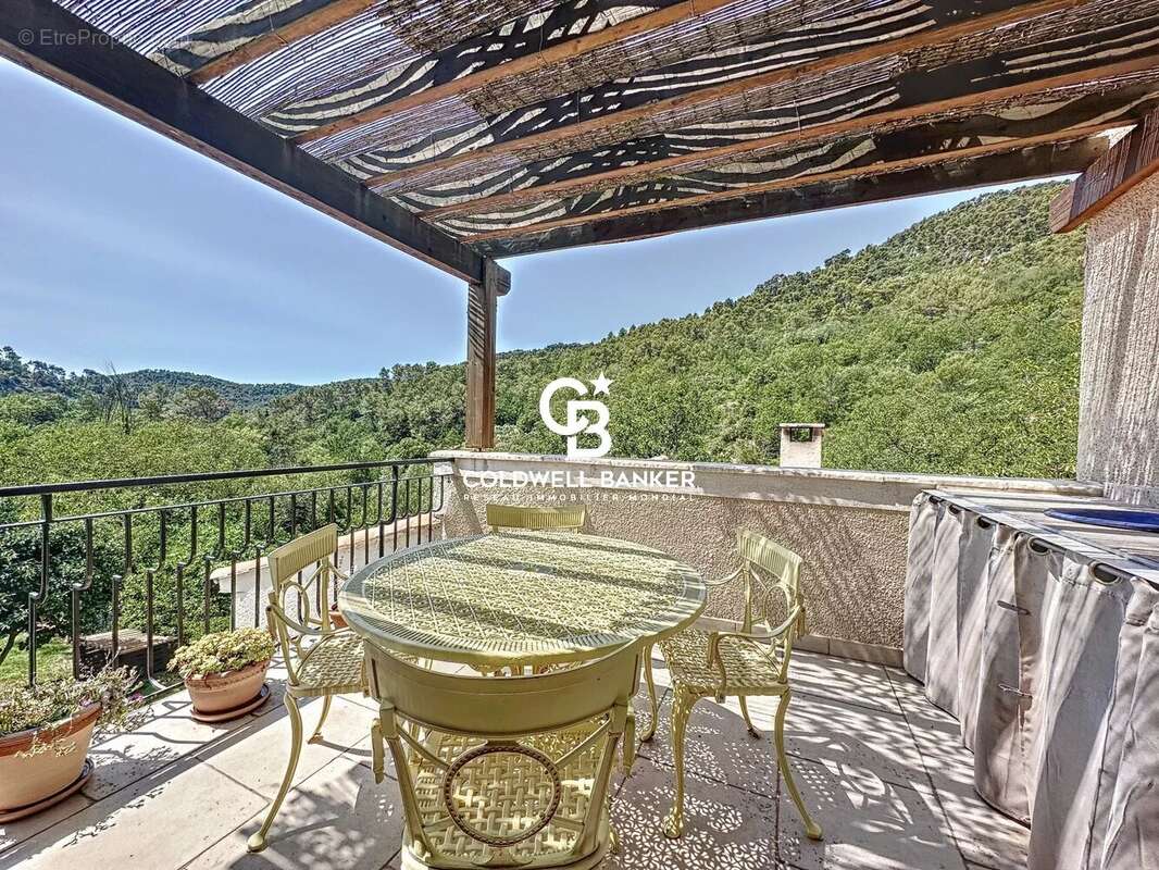 L'Or Bleu de Provence : Bastide de Charme, Source et Rivière Privée Claviers (83830) — Un refuge de nature unique - photo 3