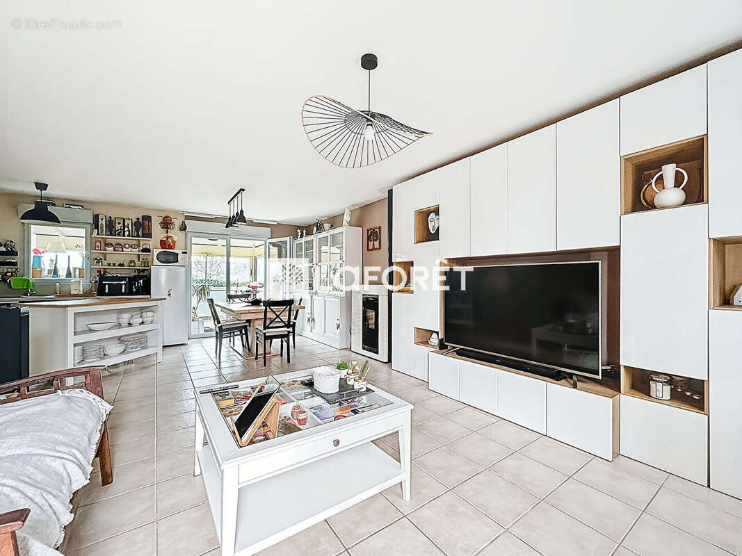 Maison à SOUZAY-CHAMPIGNY