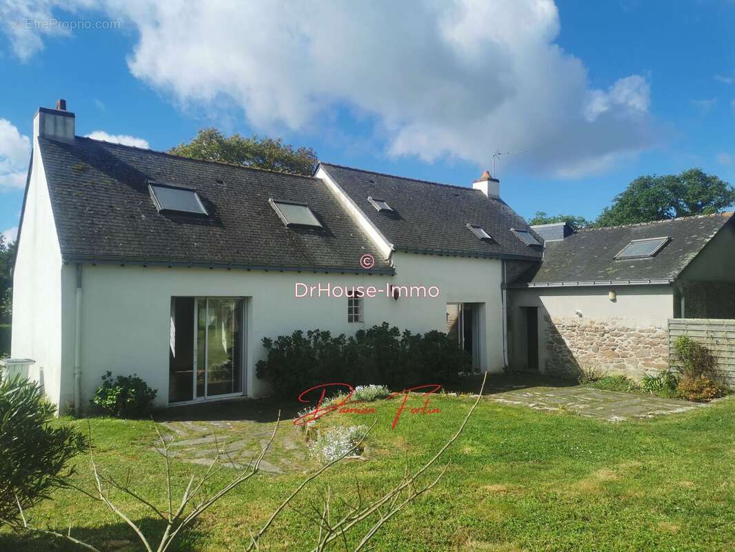 Maison à LA TURBALLE