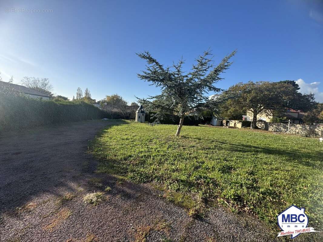 Terrain à LA PLAINE-SUR-MER