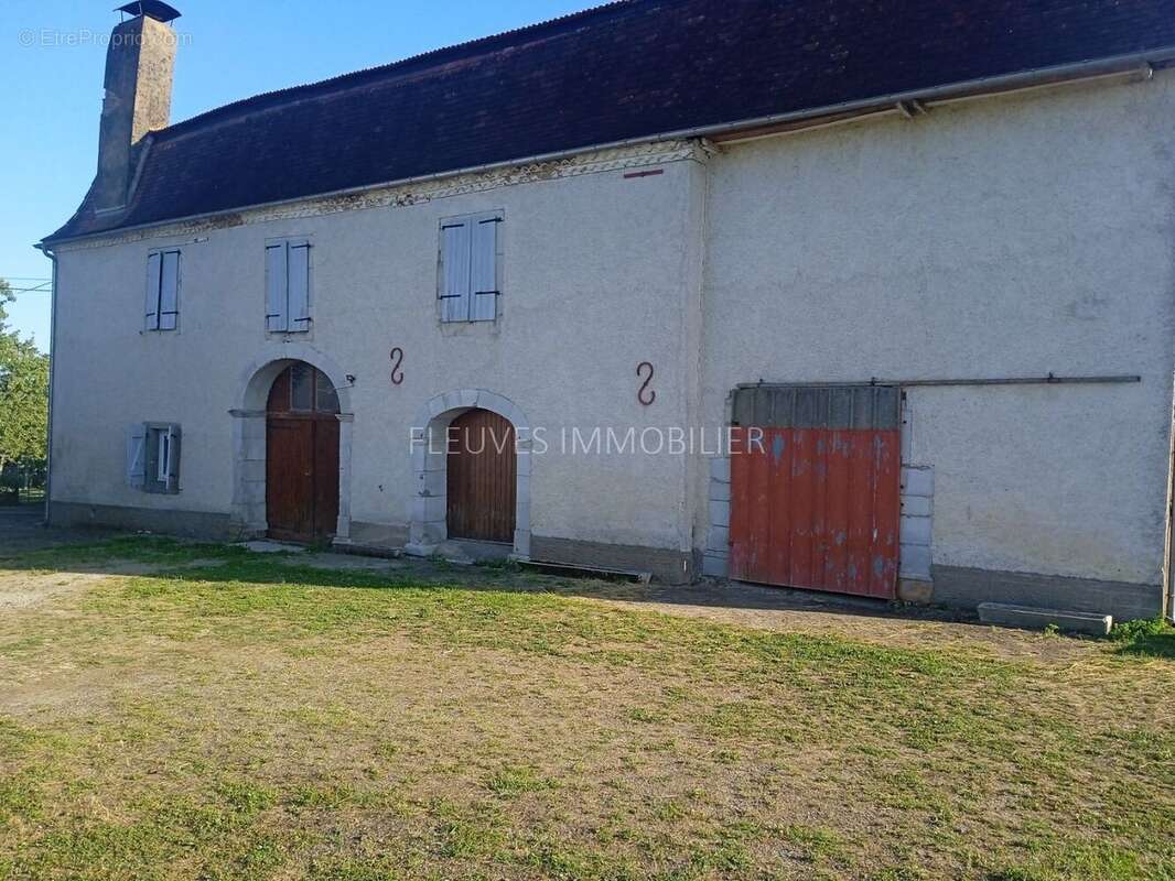 Maison à NAVARRENX