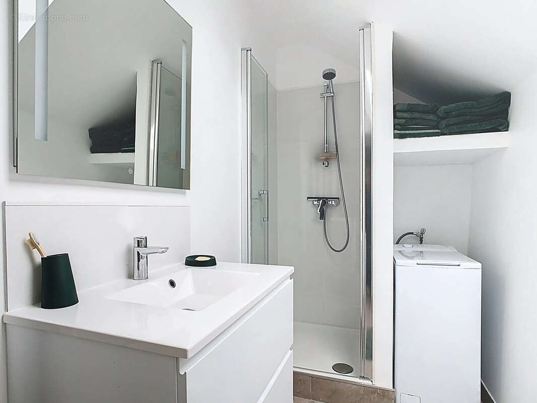 Maison à CANVILLE-LA-ROCQUE