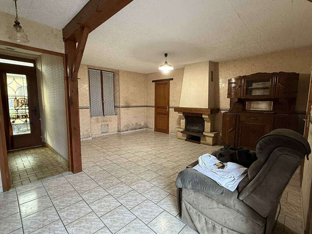Maison à TUFFE