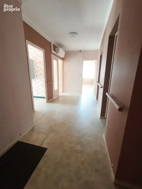 A NEVERS (58000) Appartement 3 pièces 85.80 m2 + cave - photo 5