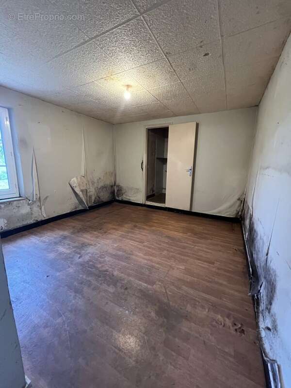 Maison à MEZIDON-CANON