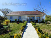 Maison à LE DESCHAUX