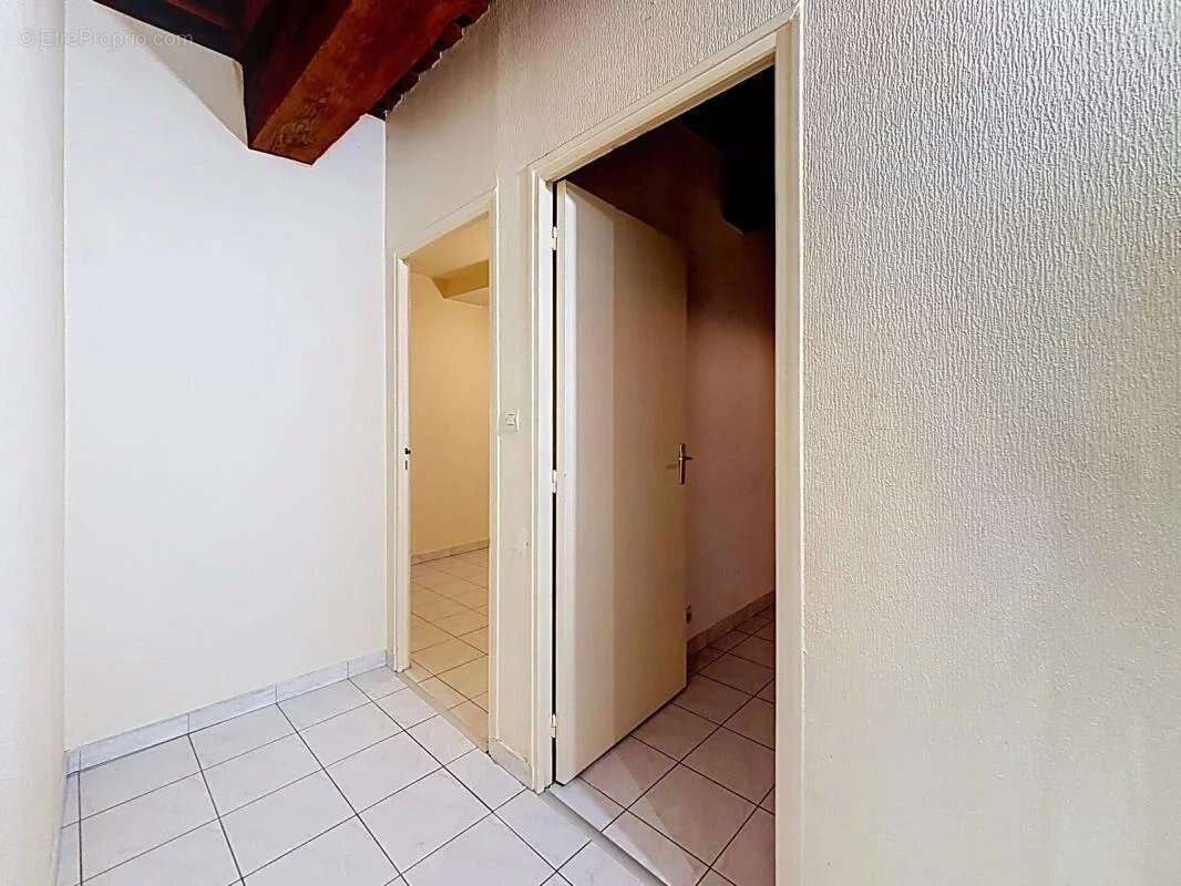 Lyon 2 – rue neuve – t3 à rénover au cœur de la presqu’île - photo 14