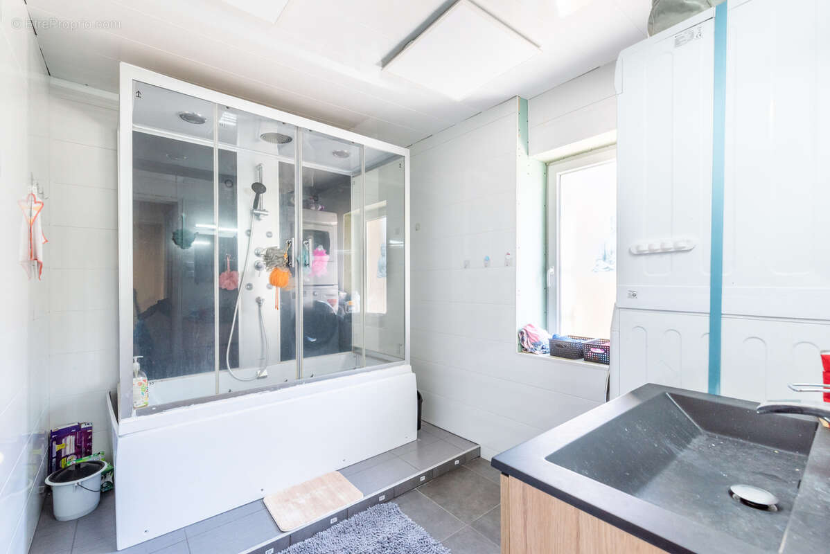 Maison à SAINTE-FLORINE