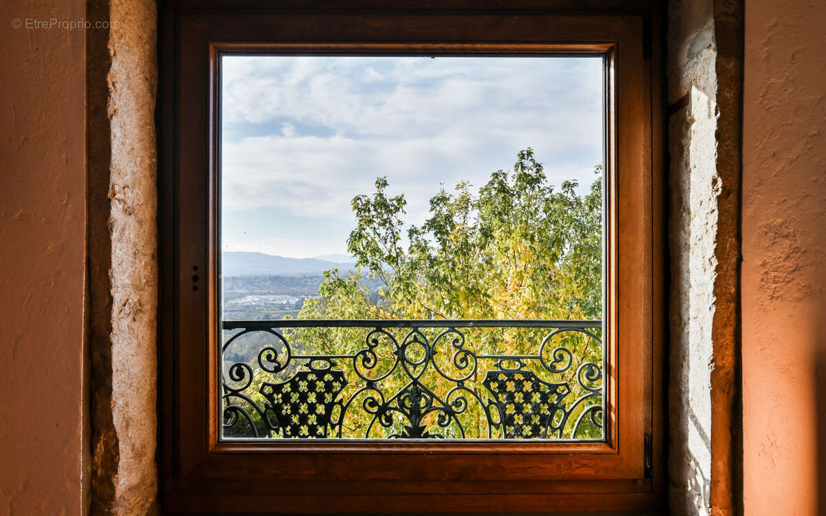 Maison à SAINT-DIDIER-AU-MONT-D'OR