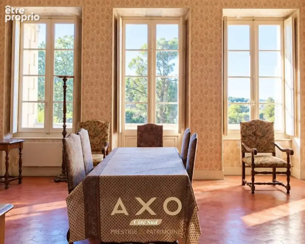 Vallabrix - appartement d'exception au sein d'un château - 7 pieces - garage - jardin - 630 000  - photo 6