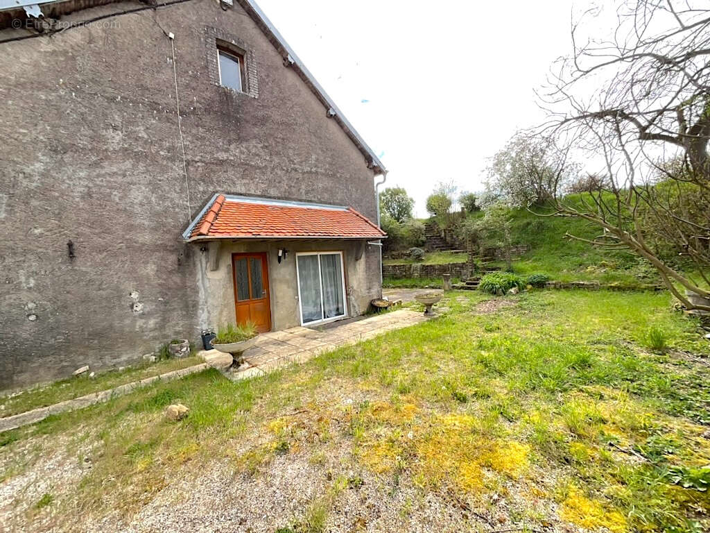 Maison à BAULAY