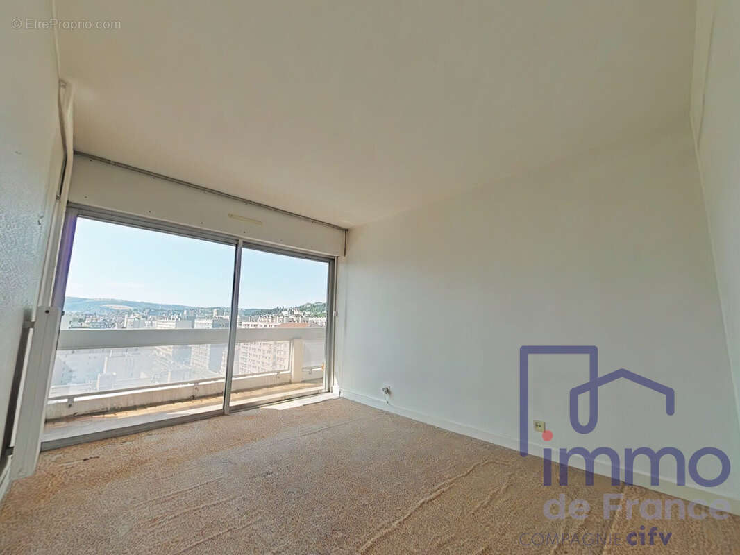 Appartement 73 m² à Saint-Etienne  - photo 6