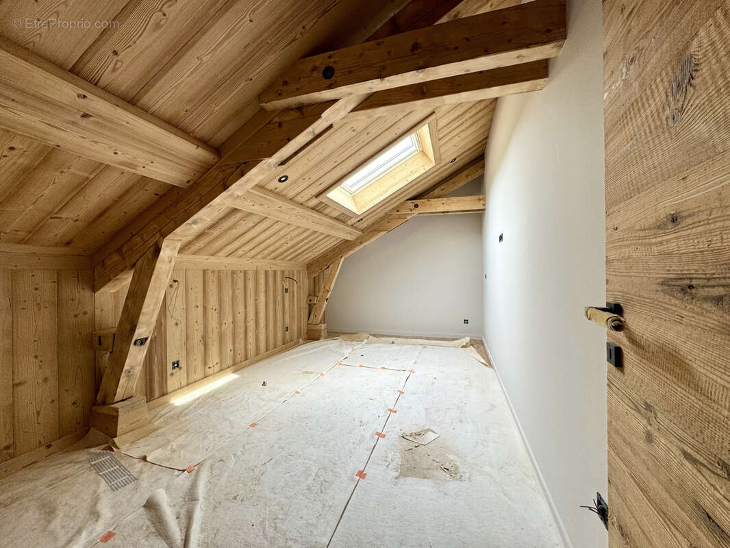 T3 en Duplex avec terrasse et stationnement - photo 5