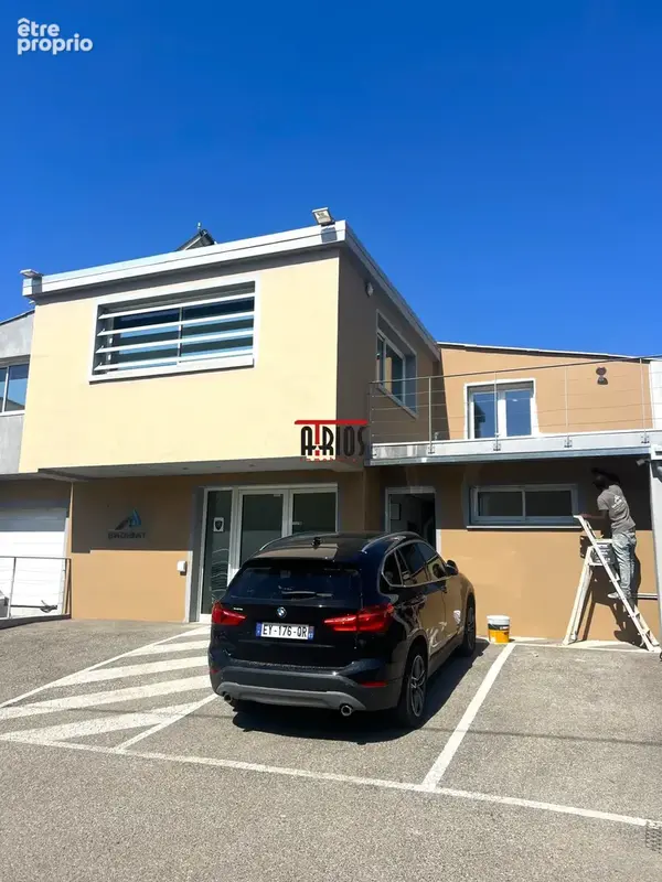 Commerce 567 m² à La Farlede  - photo 8