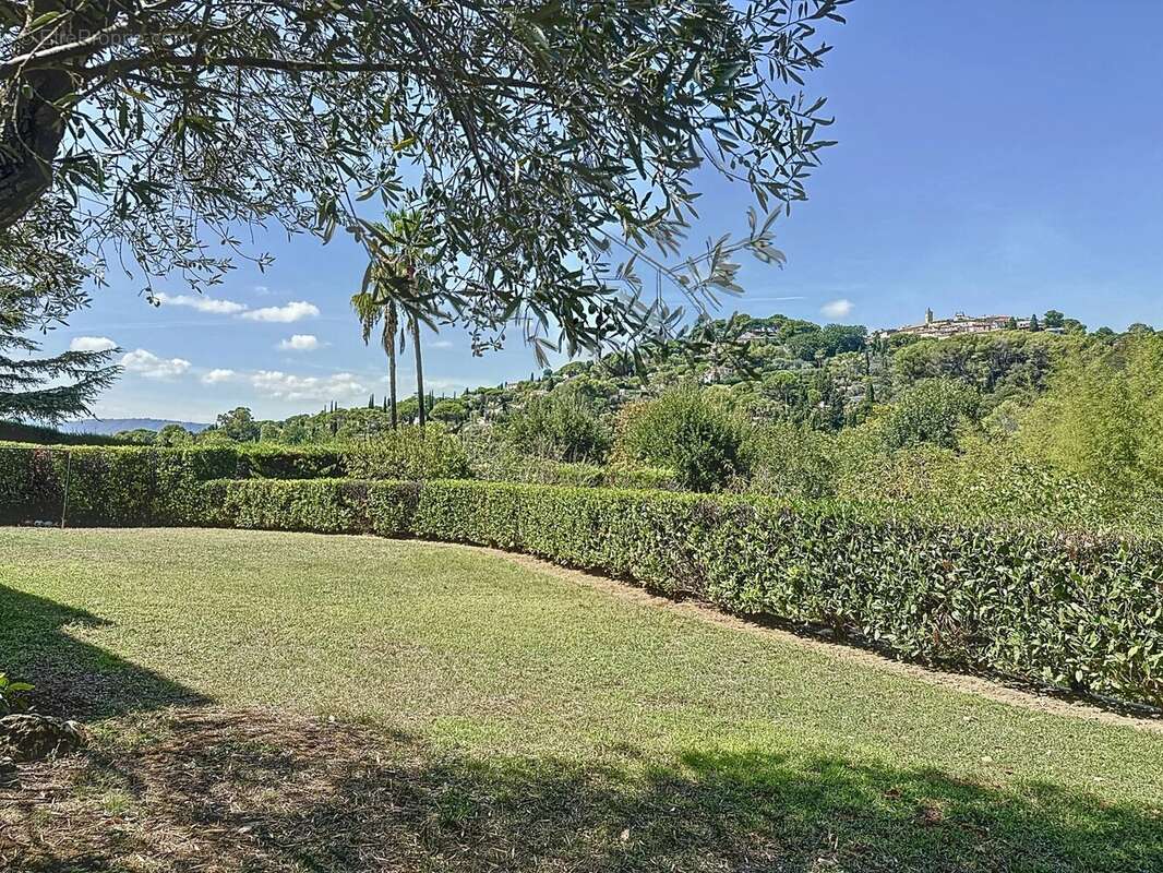 Maison à MOUGINS