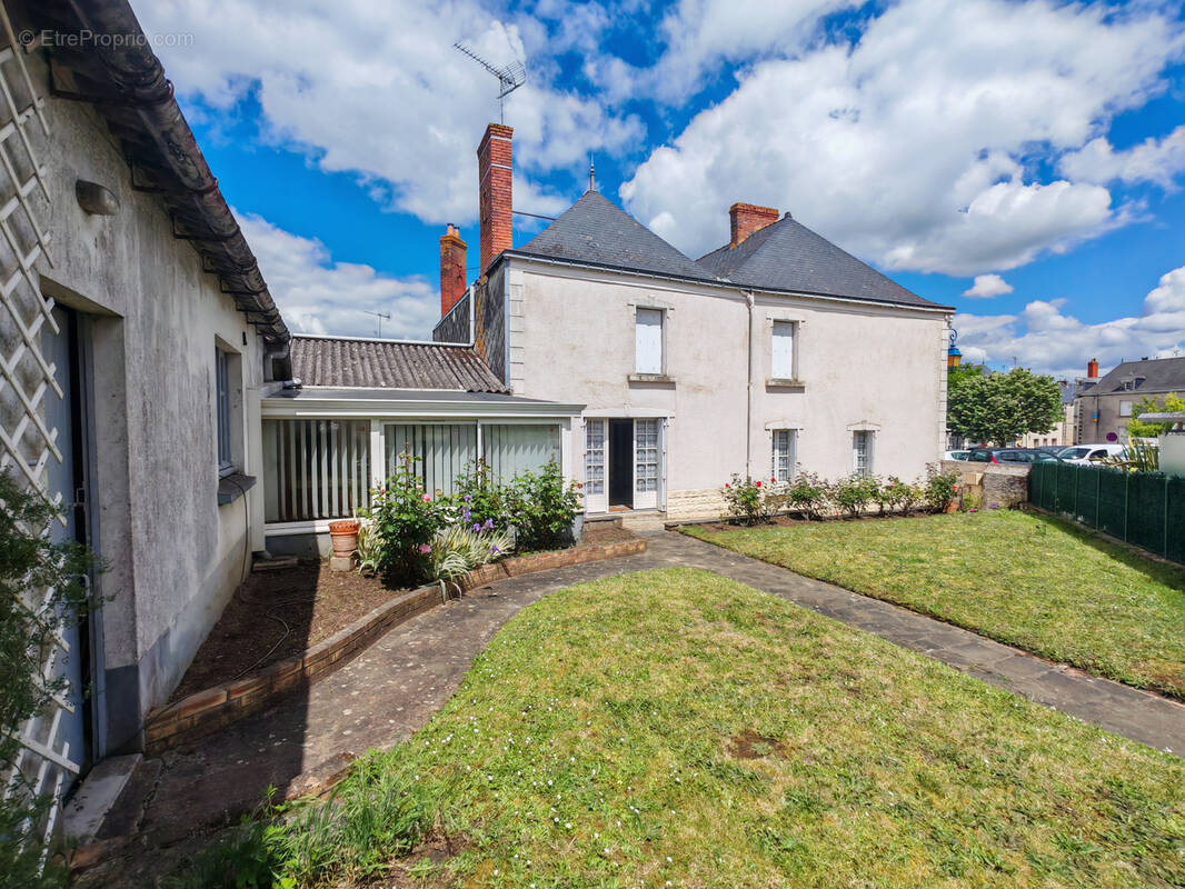 Maison à LA ROUXIERE