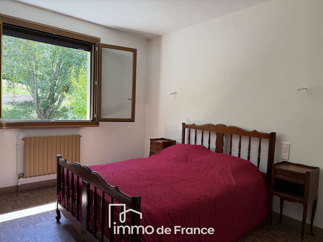Sur le GR65-Maison T5 avec grand sous-sol-EXCLUSIVITE - photo 9
