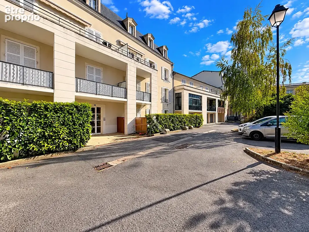 Appartement au pied de la Cathédrale de Meaux - 3 pièces - 2 chambres - 80 m2 - terrasse - stationnement et cave - photo 10