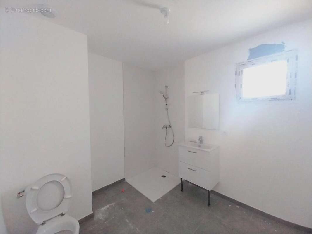 Maison à COGNIN-LES-GORGES