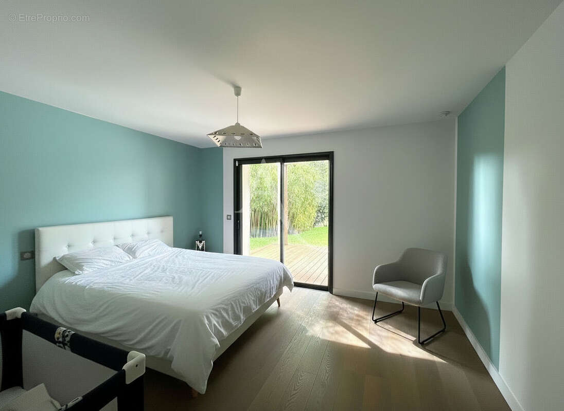 Contemporaine de 215m²  avec piscine et triple garage Orvault Petit-Chantilly - photo 7