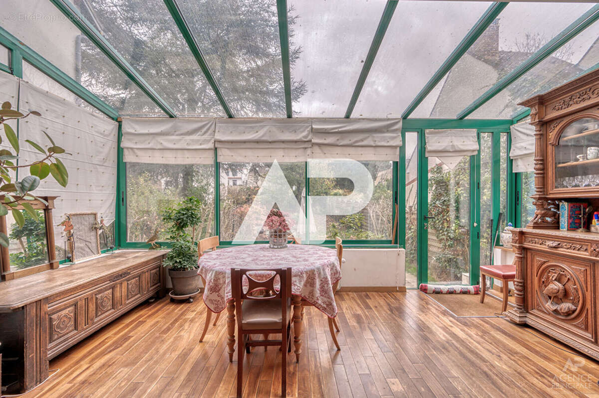 Maison à RUEIL-MALMAISON