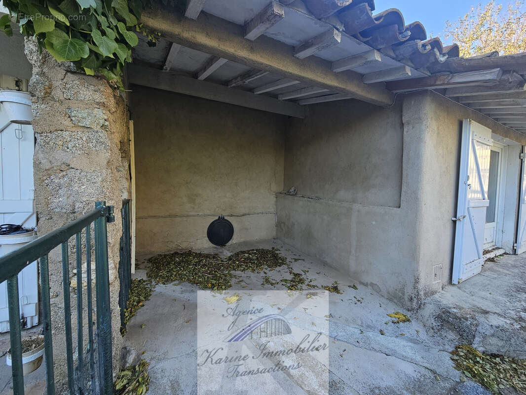 Maison à PLAN-DE-LA-TOUR