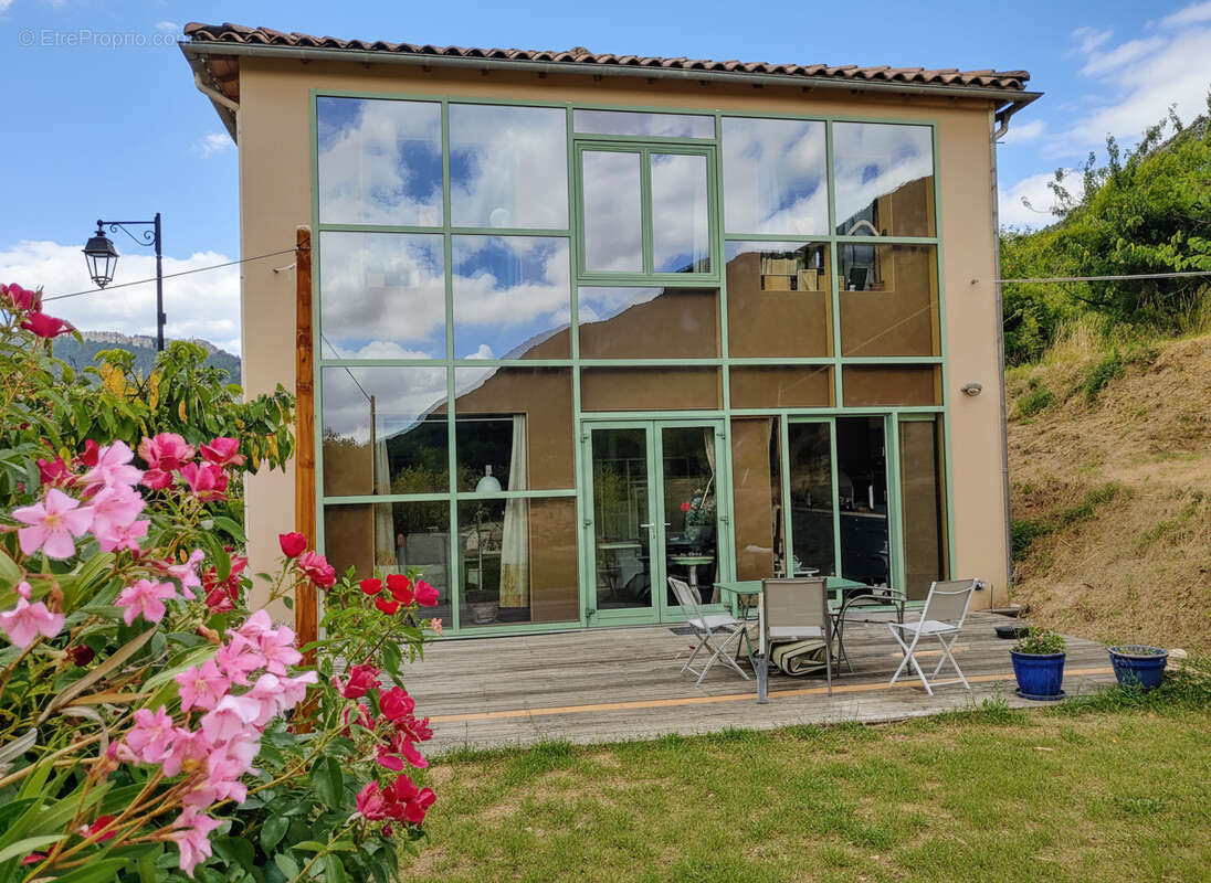 Maison à LA CRESSE