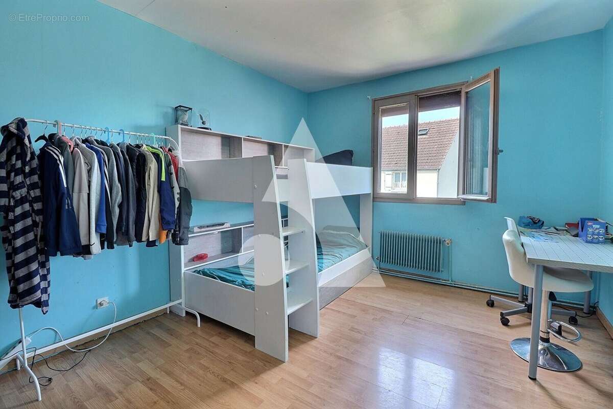 Maison à MERY-SUR-OISE