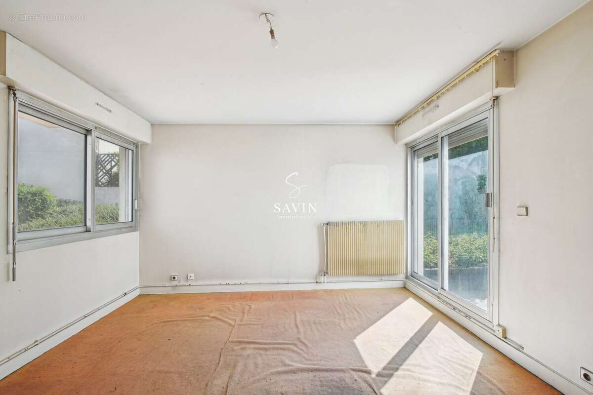 Appartement à SURESNES