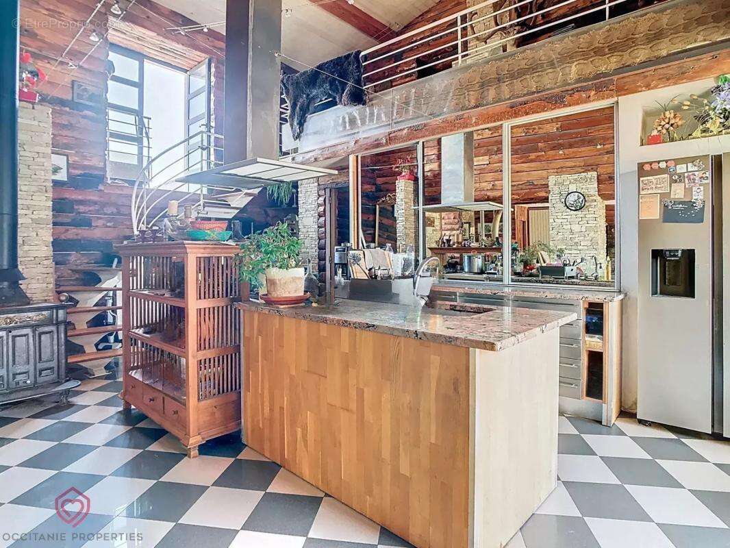 Maison à BELVEZE-DU-RAZES