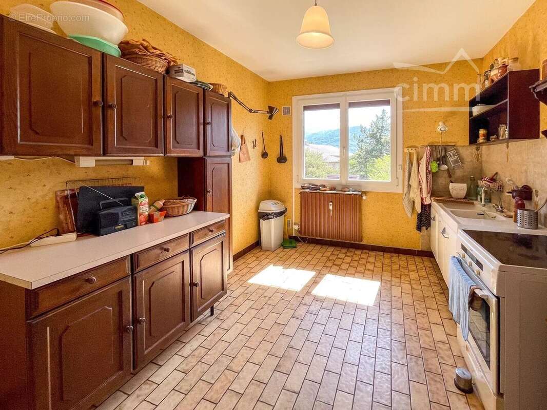 Appartement T4 de 98m² - Balcon et loggia - cave - vue - photo 3