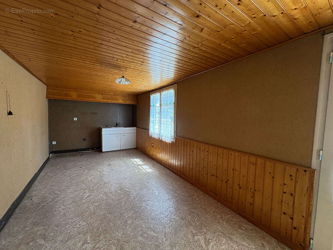 Maison à CHATEAUNEUF