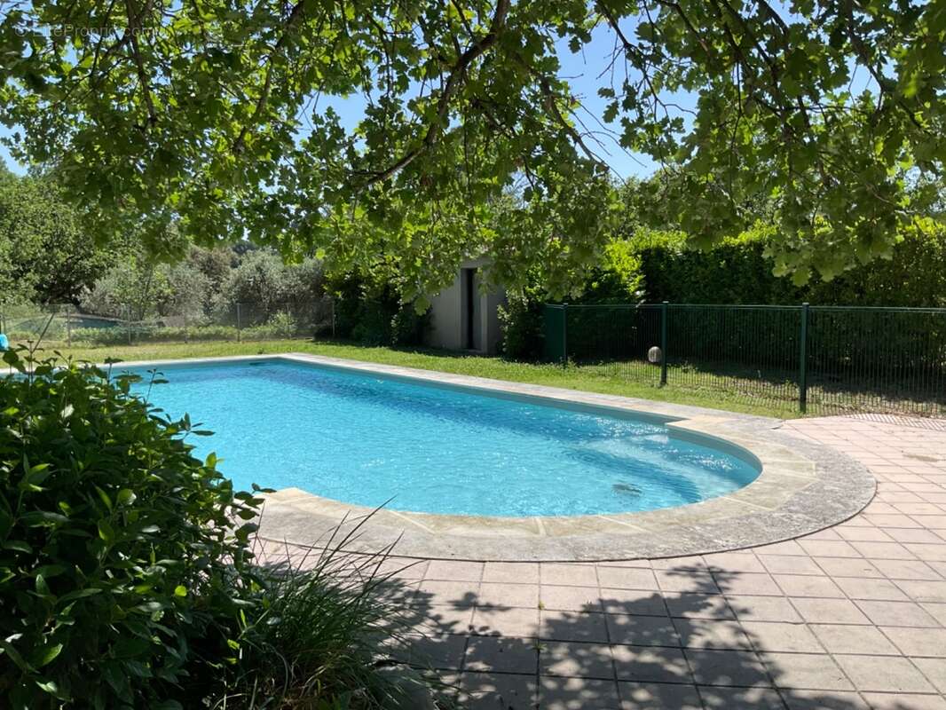 Proprieté  à 20 mns d'Aix en Provence sur la commune de Rognes  380m2 avec 8 chambres - photo 31