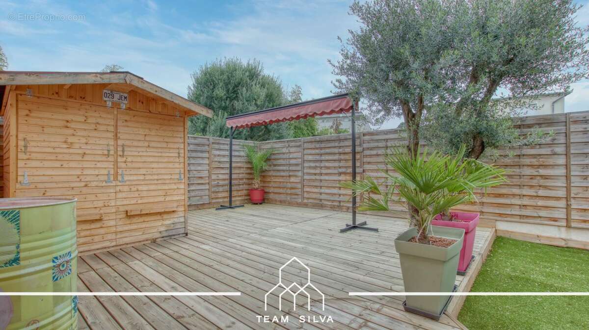 Maison à SEREZIN-DU-RHONE