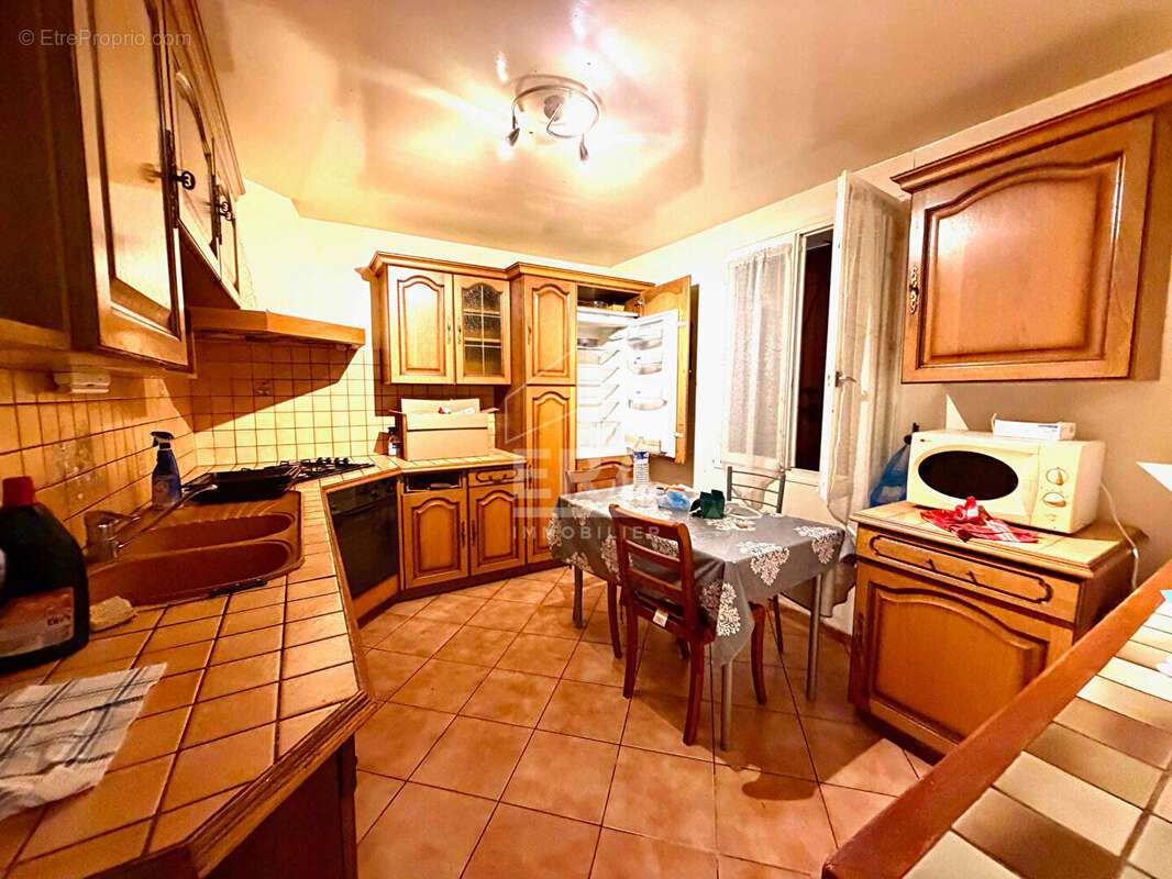 Maison à MONTEREAU-FAULT-YONNE