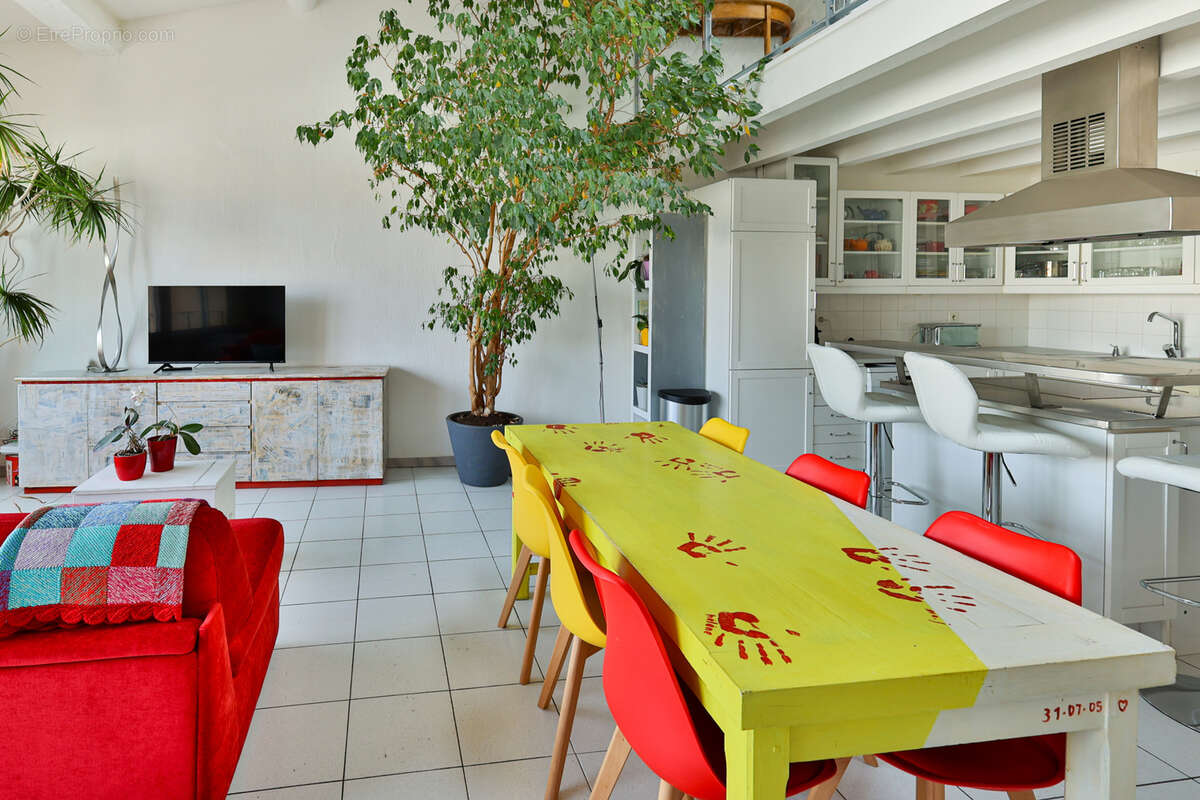 Appartement à MARSEILLE-7E