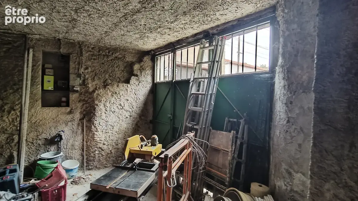 BRIGNOLES maison à finir fort potentiel - photo 7