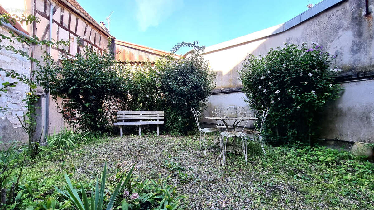 Maison à BRAY-SUR-SEINE