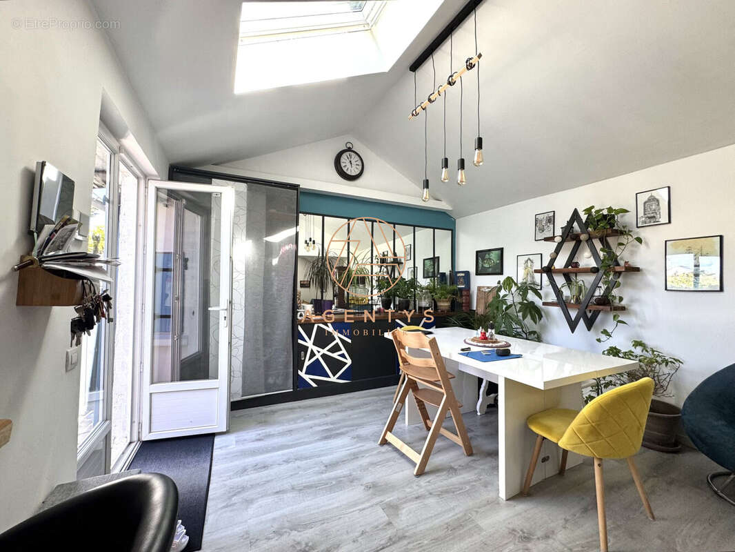 Maison à VILLIERS-SUR-MARNE