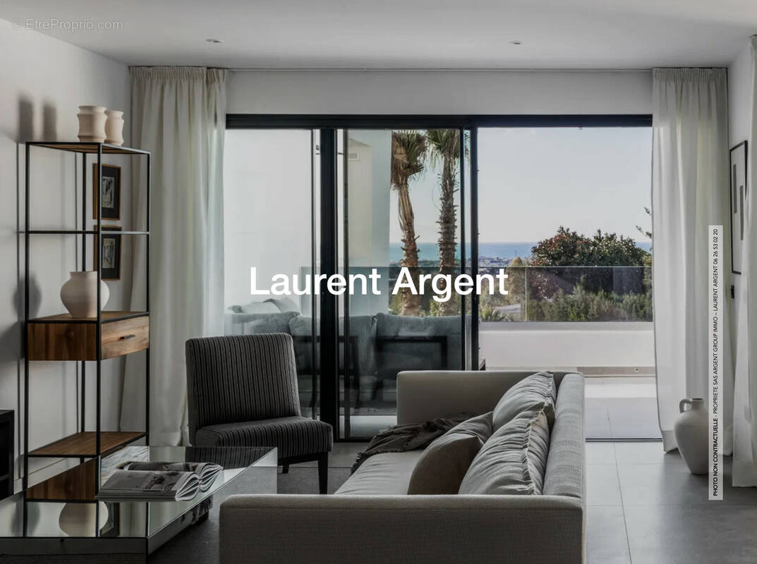 Appartement à BORMES-LES-MIMOSAS