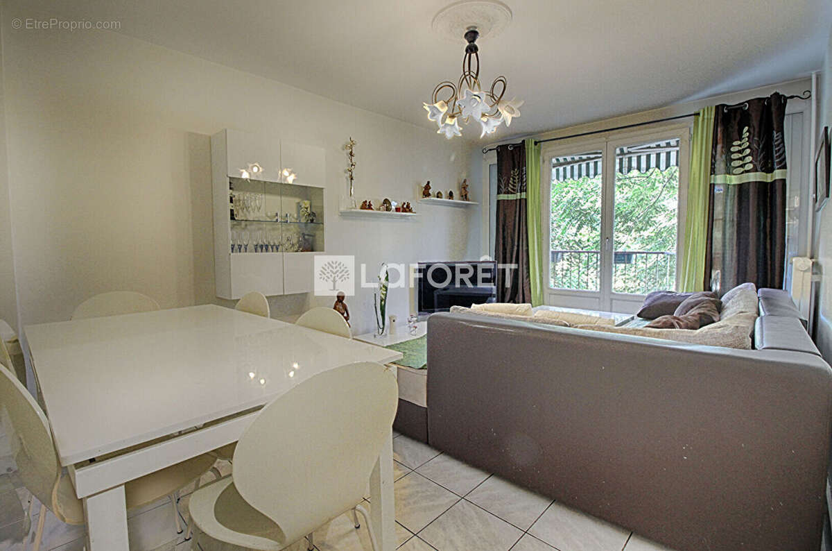 Appartement à CHAMPIGNY-SUR-MARNE