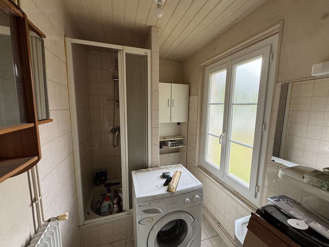 Maison à SAINT-PIERRE-DU-PALAIS