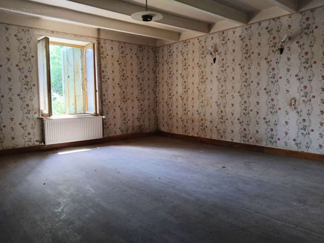 Maison à rénover à Parnoy en Bassigny - 3 pièces, 91 m² sur 1090 m² de terrain - photo 5