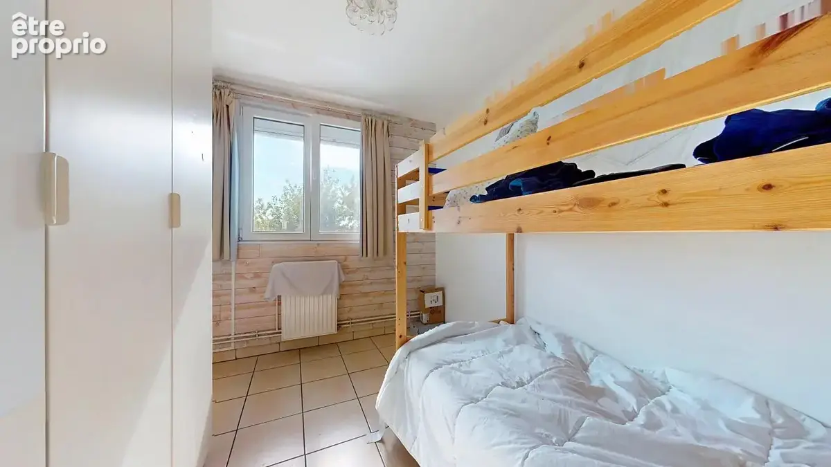 A vendre: Maison avec véranda, jardin, cave, et dépendance - photo 8