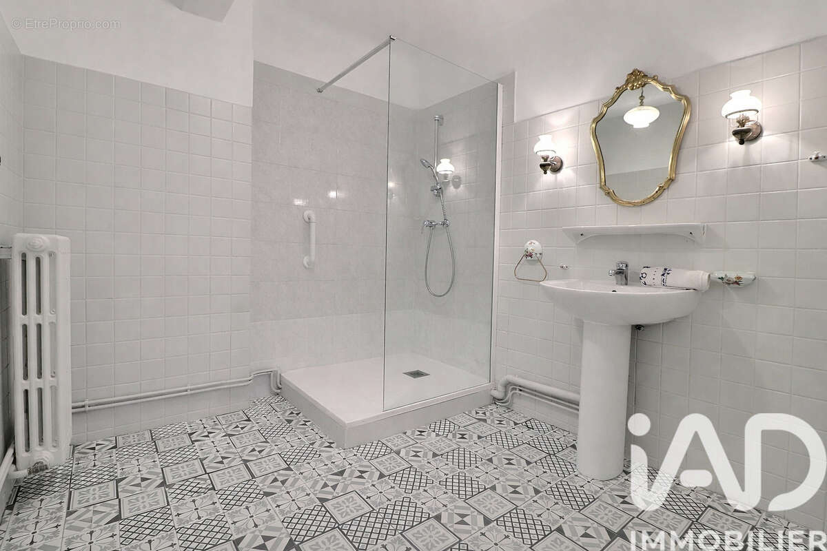 Photo 8 - Appartement à MARSEILLE-4E