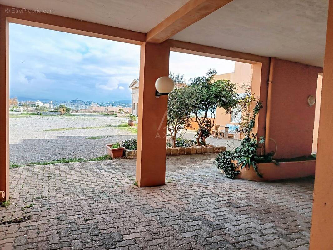 Appartement à MARSEILLE-7E