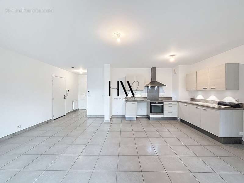 Appartement à VALLEIRY