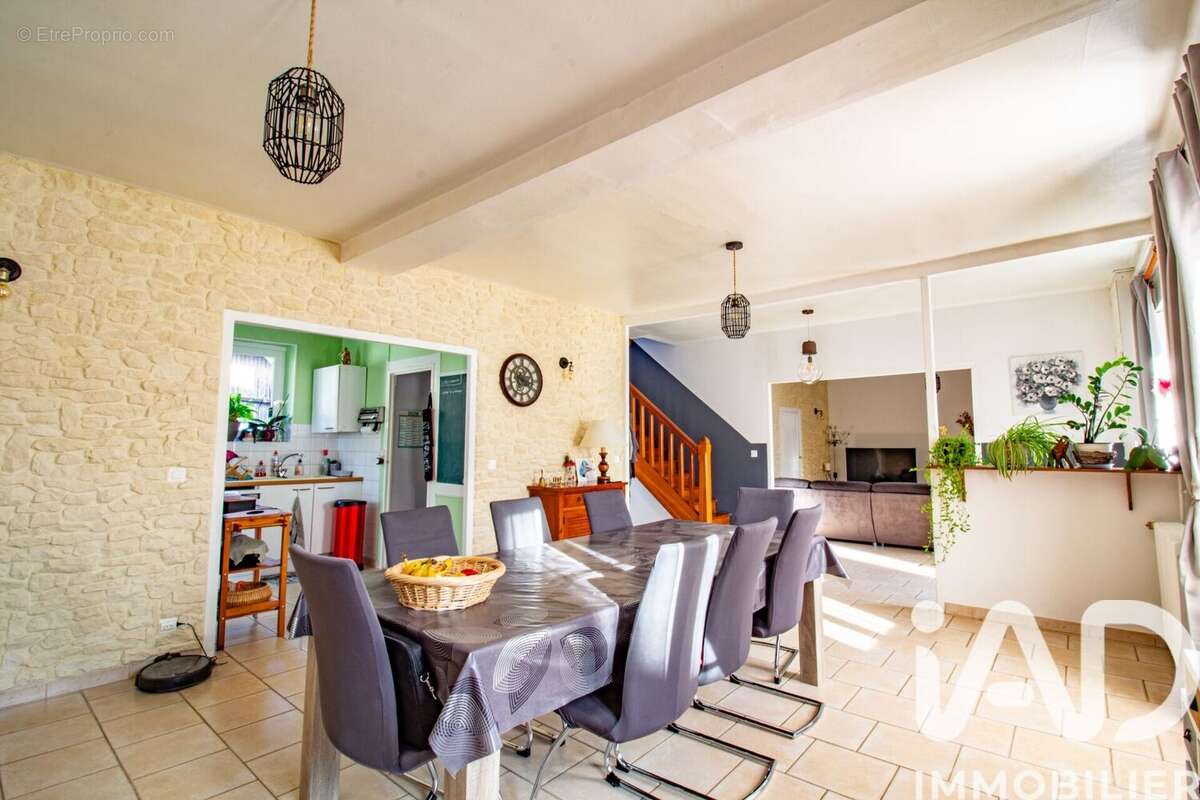 Photo 4 - Maison à CORBEILLES